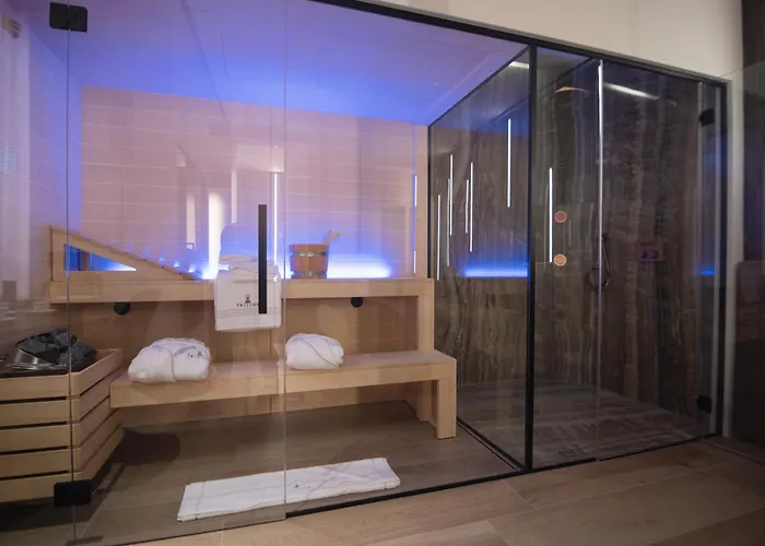 Tritone Luxury Fontana Di Trevi 4*
